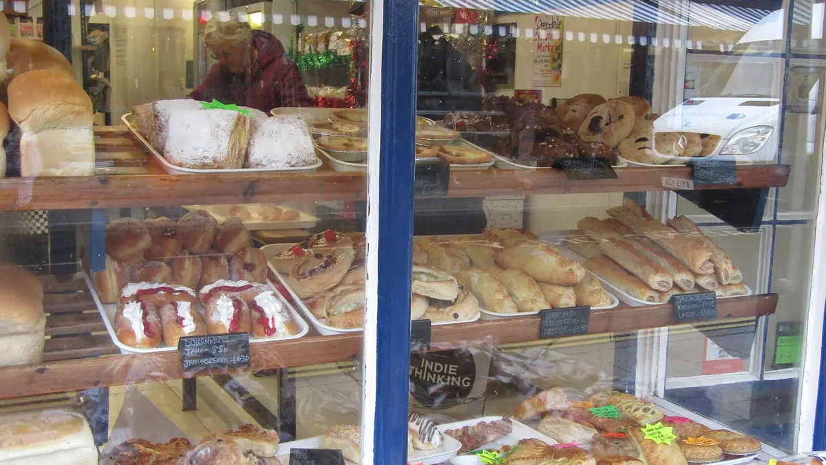 Hamilton's Bake Shop – bakery in Kidsgrove town centre